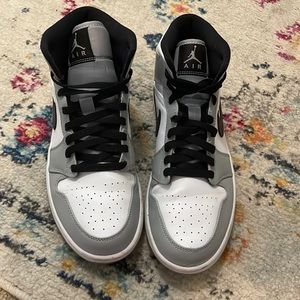 Light Smoke Grey Jordan 1 mids